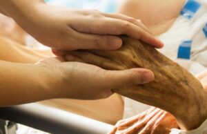 Mortes por cancro em todo o mundo deverá aumentar quase 75% nos próximos 25 anos, alerta um estudo