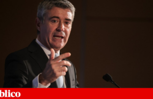Carneiro desafia Montenegro a dizer se sabia que ambulâncias foram decididas pelo PS