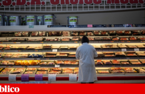 Para metade dos norte-americanos, jantar fora ou ir de férias é um luxo inalcançável