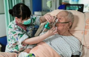 Porque correm os idosos mais riscos com a COVID ou a gripe?