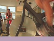 Giulia Enders: “Podemos funcionar melhor se compreendermos que somos o oposto de máquinas”