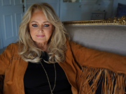 Bonnie Tyler já não está em coma, mas continua nos cuidados intensivos em Faro